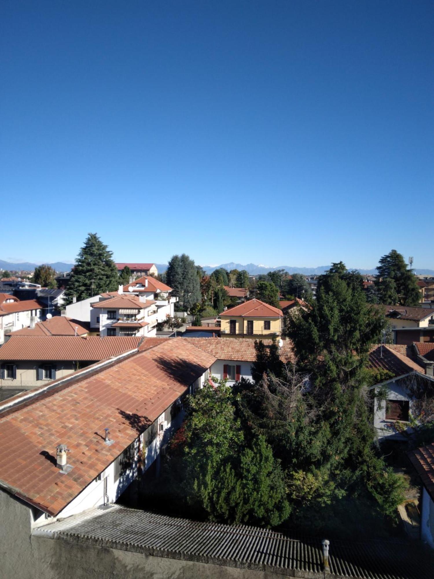 Spazioso Appartamento Parabiago Esterno foto